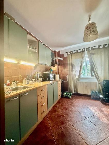 Apartament cu 3 camere în Nerva Traian