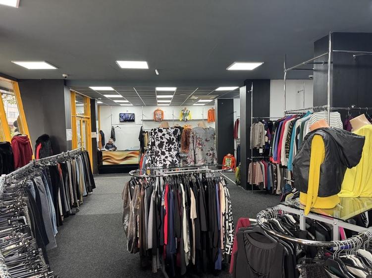 Spațiu comercial, de 140 mp, în Soarelui