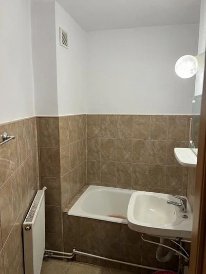 garsoniera in bloc de apartamente strand str bihorului et 1 - 2