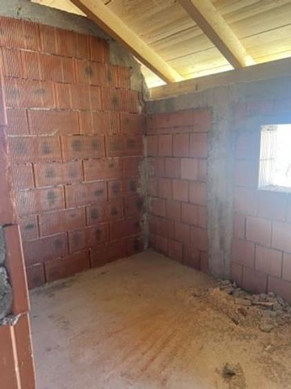 Casă individuală cu 4 camere cu Teren 300 Mp în Cihei