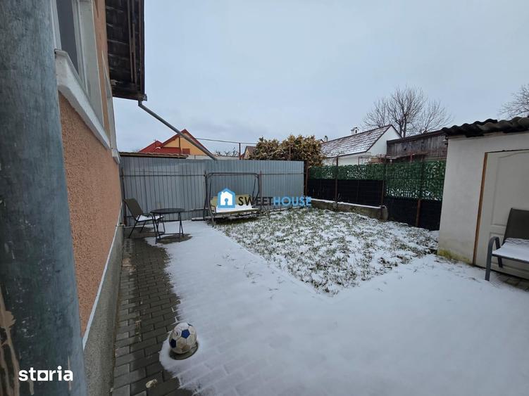 Casa cu doua apartamente in zona centrala Fagaras - 1