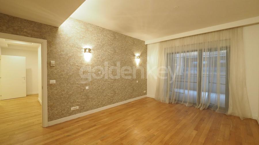 Apartament cu 4 camere decomandat, mobilat în Șoseaua Nordului