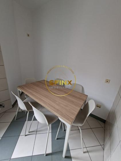 Casă individuală cu 16 camere cu Canalizare în Pache Protopopescu