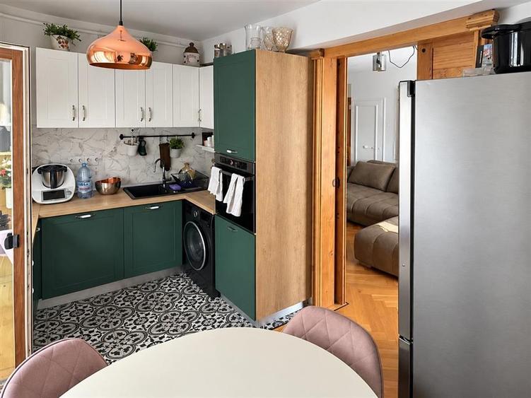 Apartament cu 3 camere decomandat, mobilat în Arhitecților - Calea Cisnădiei