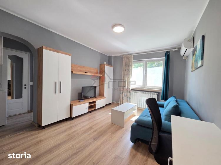 Apartament cu 2 camere semidecomandat în Podu Roș