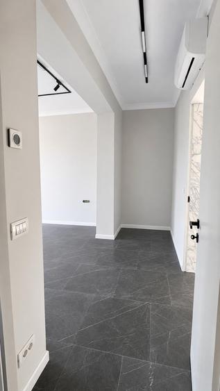 Apartament cu 3 camere decomandat, mobilat în Băneasa
