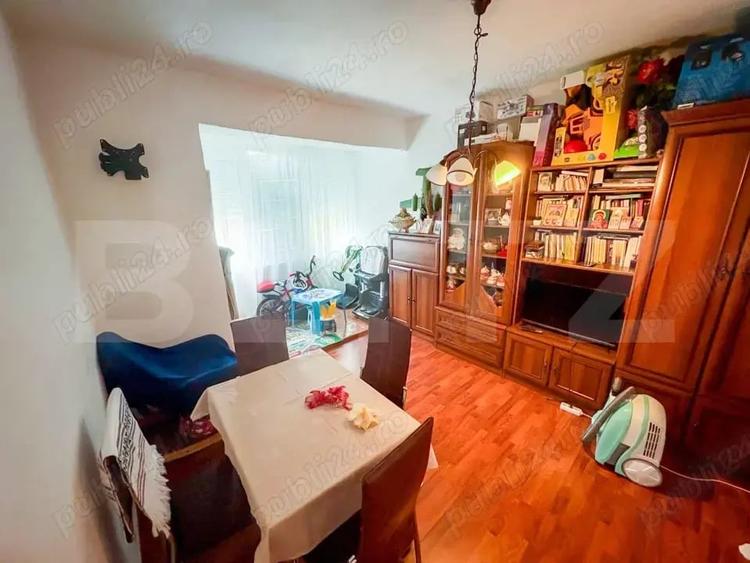 Apartament cu 3 camere decomandat în Central