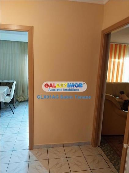 Apartament cu 3 camere decomandat în Prundu