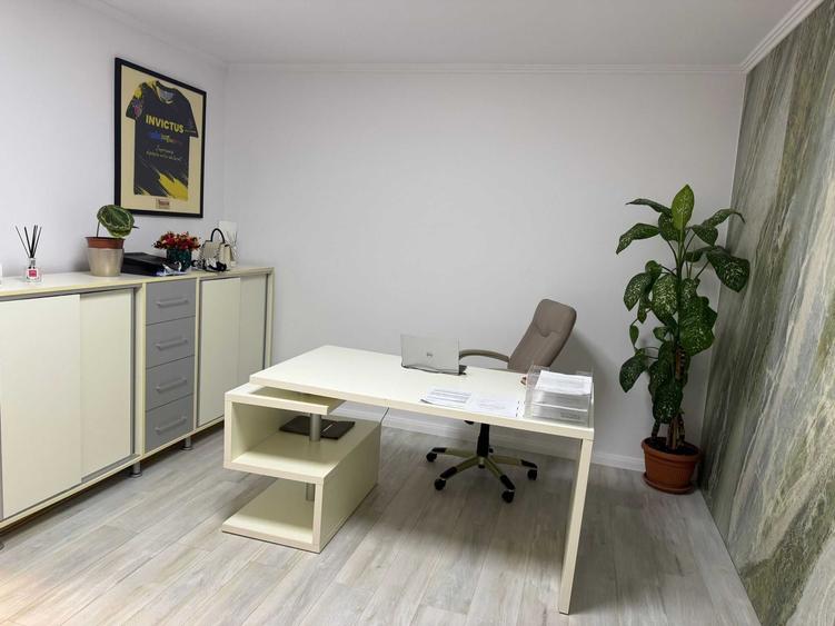 Casă cu 4 camere în Ultracentral