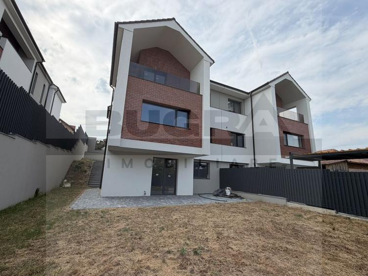 Casă individuală cu 10 camere cu Piscina în Borhanci