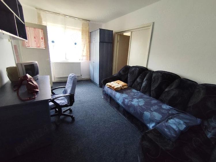 Apartament cu 2 camere nedecomandat în Central