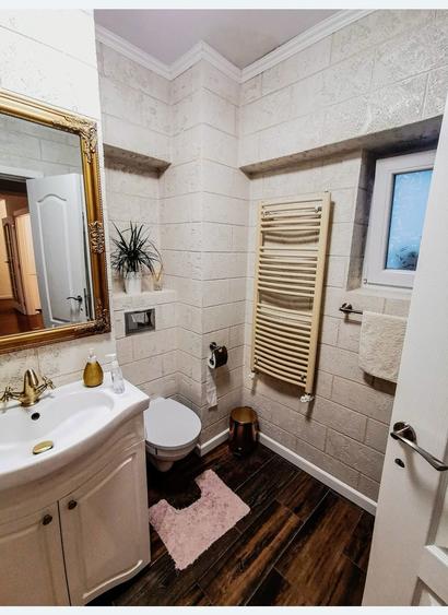 Apartament cu 3 camere în Podei