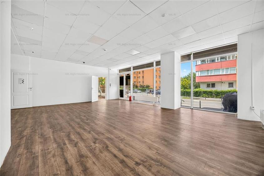 Spațiu comercial, de 537.65002441406 mp, în Vlahuță