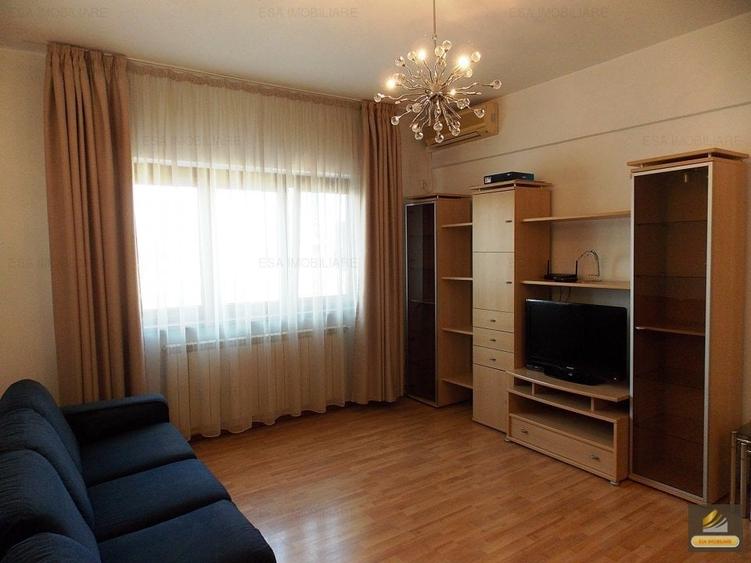 Apartament cu 3 camere decomandat, mobilat în Aviatorilor