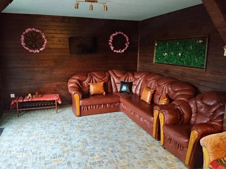 Casă cu Teren 2000 Mp în Coman