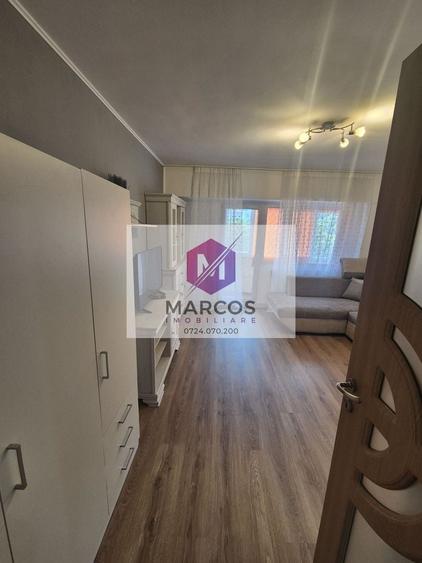 Inchiriez apartament 2 camere zona centrala - 3