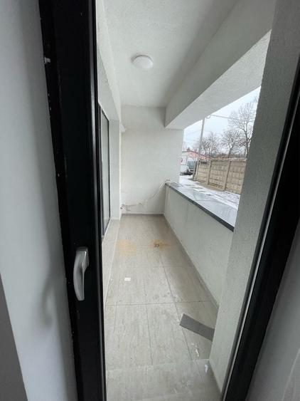 Apartament cu 2 camere semidecomandat în Chitila
