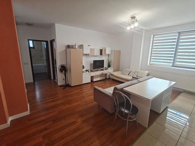Apartament cu 2 camere în Florești