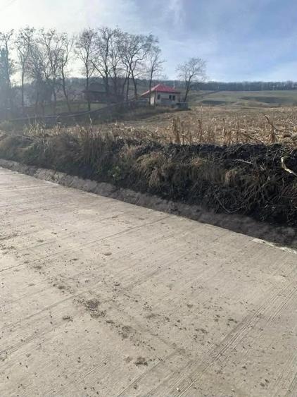 Teren de 2200 mp, în Dobreni