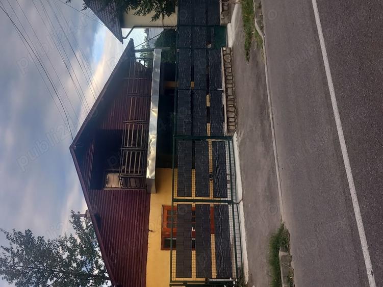Casă cu 4 camere cu Teren 200 Mp în Central