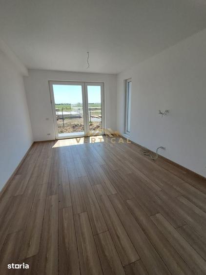 Casă cu 3 camere cu Teren 453 Mp în Vidra