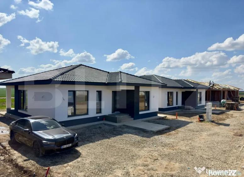 Casă cu 4 camere cu Teren 500 Mp în Sântandrei