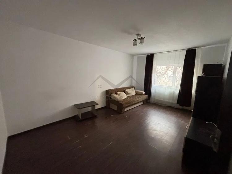Apartament cu 2 camere în Podul de Fier