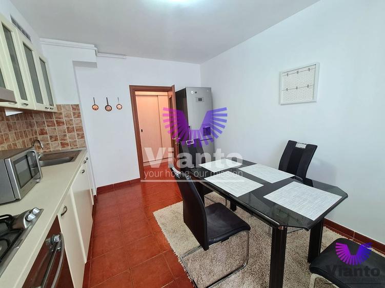 Apartament cu 3 camere decomandat, mobilat în Central