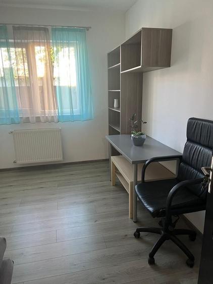 Spațiu comercial, de 42 mp, în Decebal