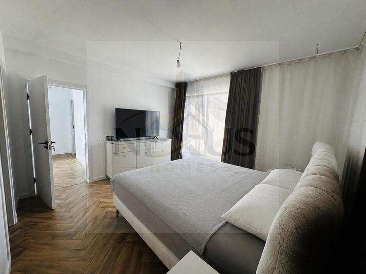Casă individuală cu 5 camere cu Canalizare în Berceni