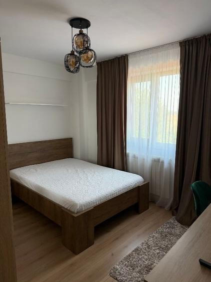 Apartament cu 3 camere semidecomandat, mobilat în Miroslava