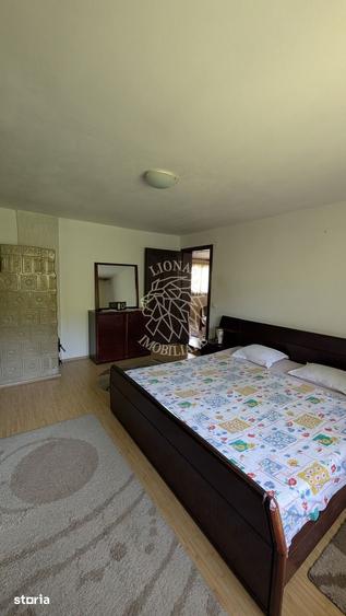 Casă cu 8 camere cu Teren 708 Mp în Central