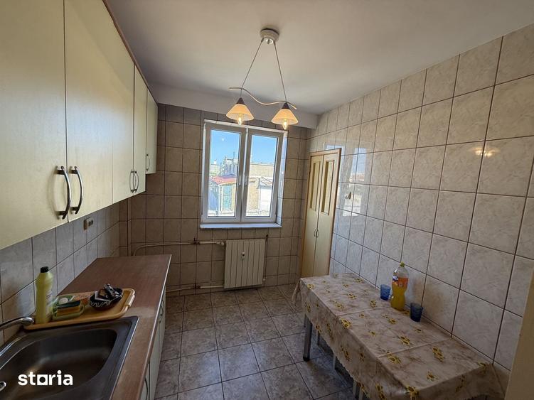 Apartament cu 4 camere decomandat în Ultracentral