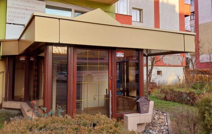 Spațiu comercial, de 47 mp, în Republicii