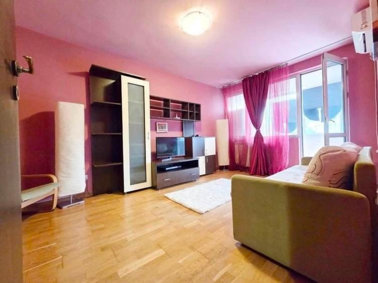 Apartament cu 2 camere decomandat în Basarabia