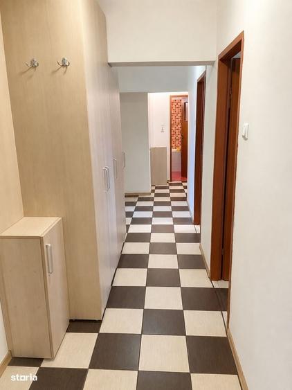 Apartament cu 3 camere decomandat în Crângași