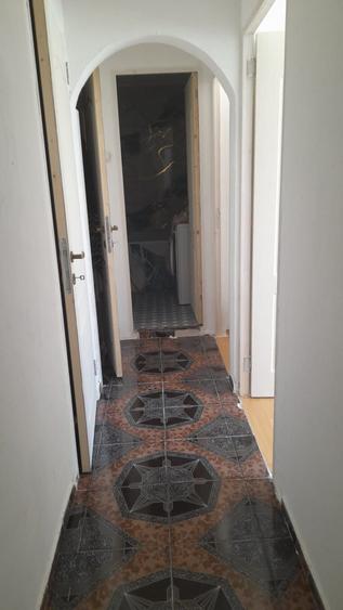 Apartament cu 3 camere decomandat în Basarabia