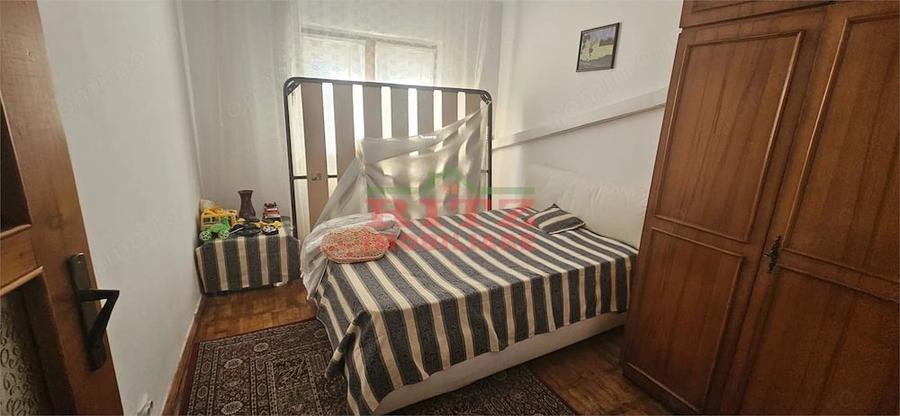 APARTAMENT 3 CAMERE , CENTRU,A. CARACALLA - 7