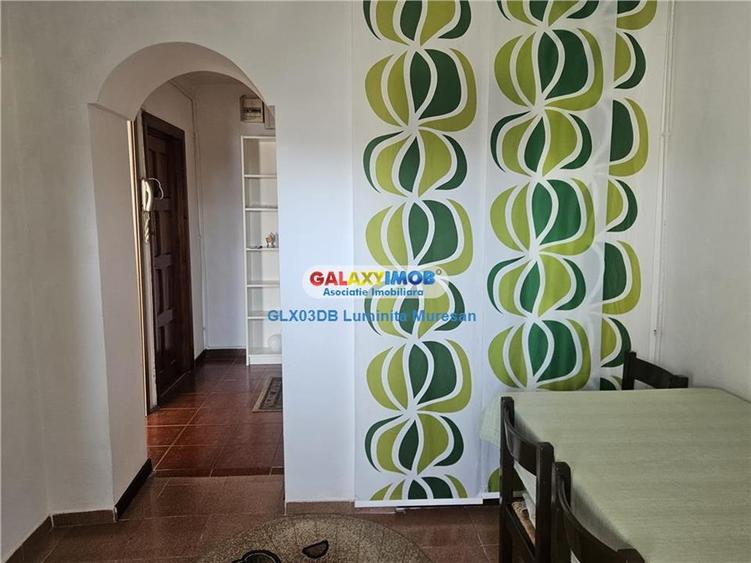 Apartament cu 2 camere decomandat, mobilat în Micro 12