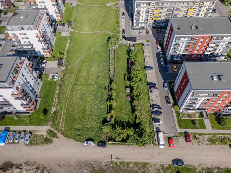 Teren de 1000 mp, în Avantgarden