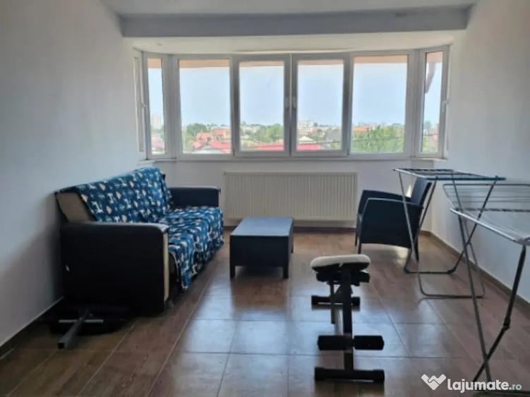 Casă cu 8 camere cu Teren 166 Mp în Central