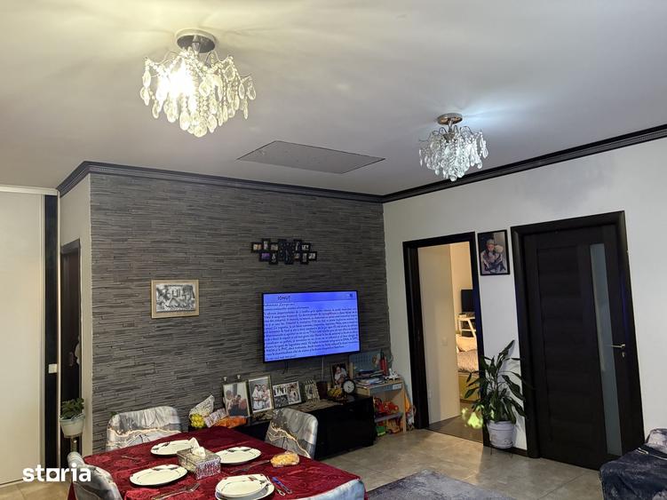 Casă cu 3 camere cu Teren 194 Mp în Central
