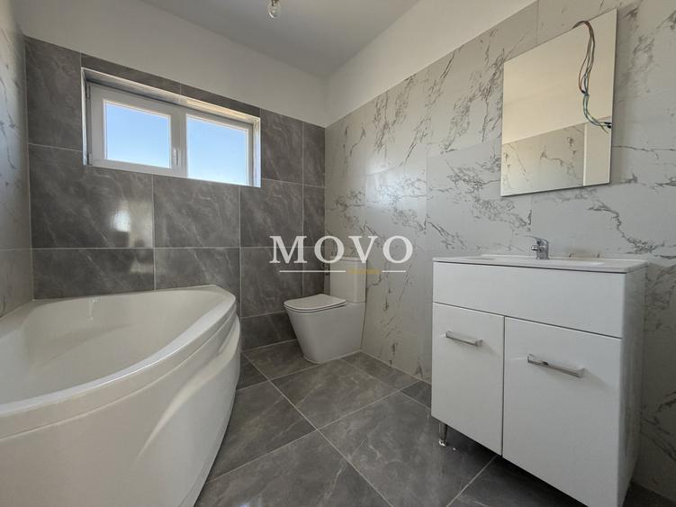 Duplex cu 4 camere cu Canalizare în Moșnița Nouă