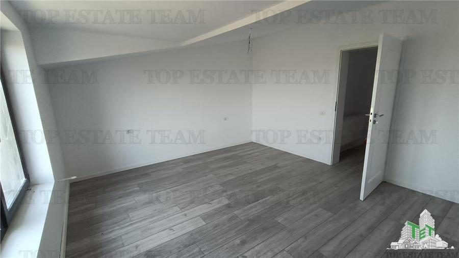 Duplex cu 3 camere cu Teren 300 Mp în Odăi