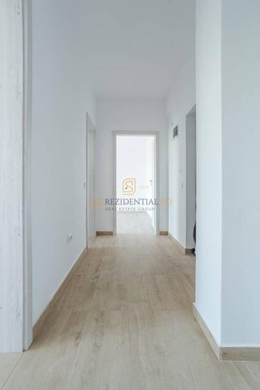 Apartament cu 3 camere decomandat în Berceni
