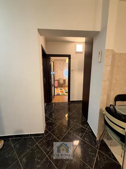 Apartament cu 3 camere decomandat în Drumul Taberei