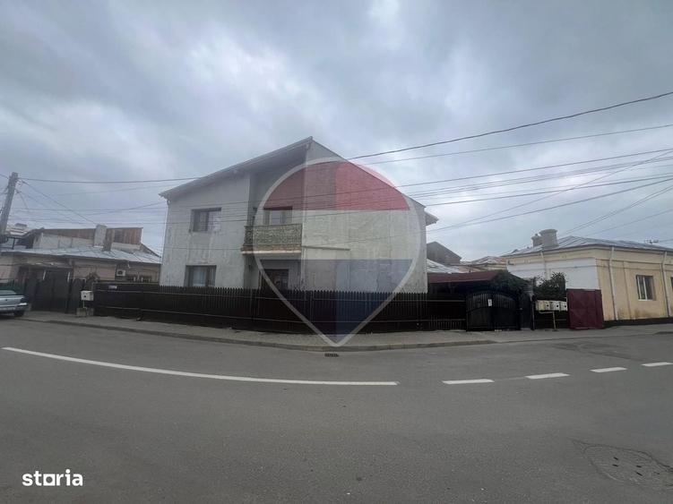 Casă cu 3 camere în Tăbăcari