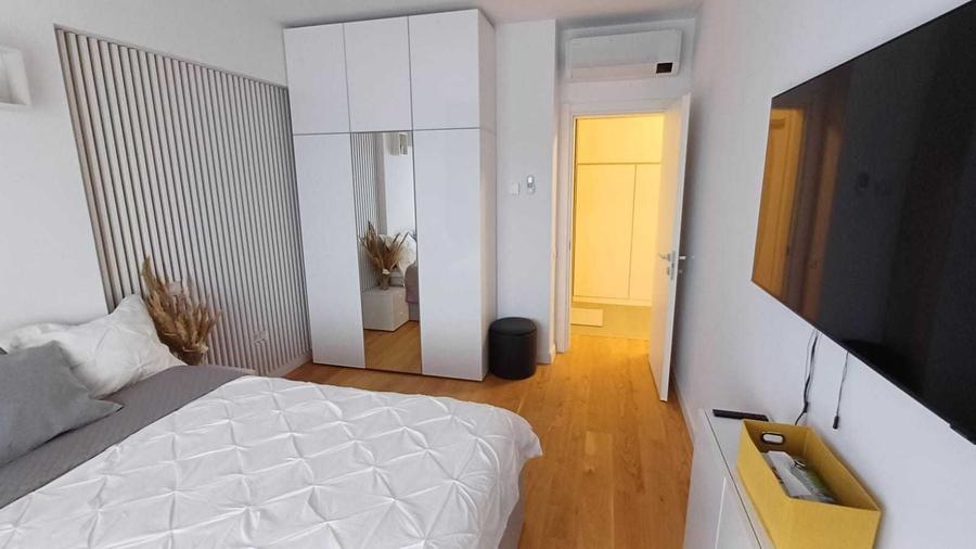Apartament cu 2 camere decomandat în Herăstrău