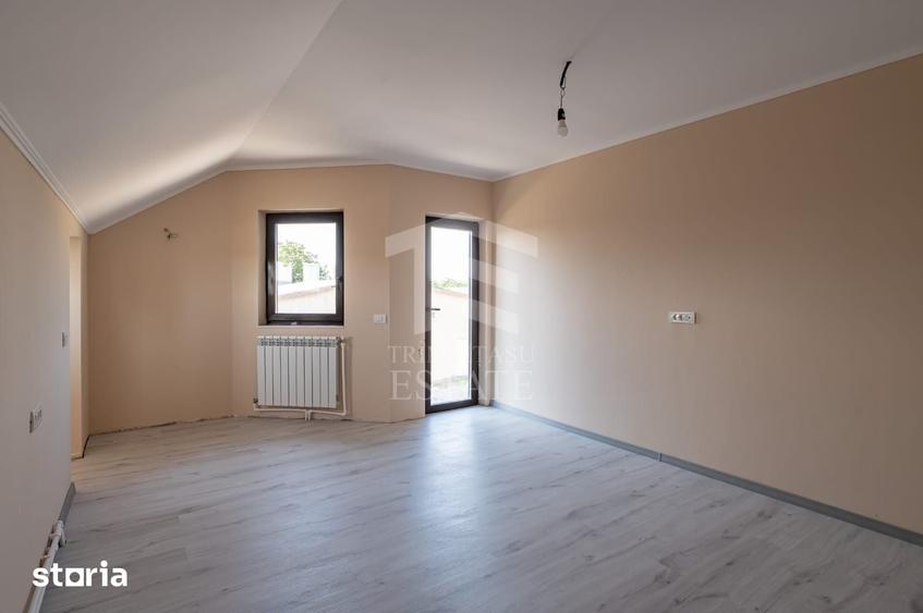 Casă cu 5 camere cu Teren 967 Mp în Mircea Vodă