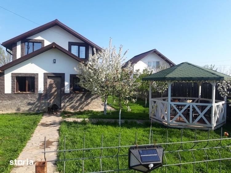 Casă cu 3 camere cu Teren 120 Mp în Mânăstioara